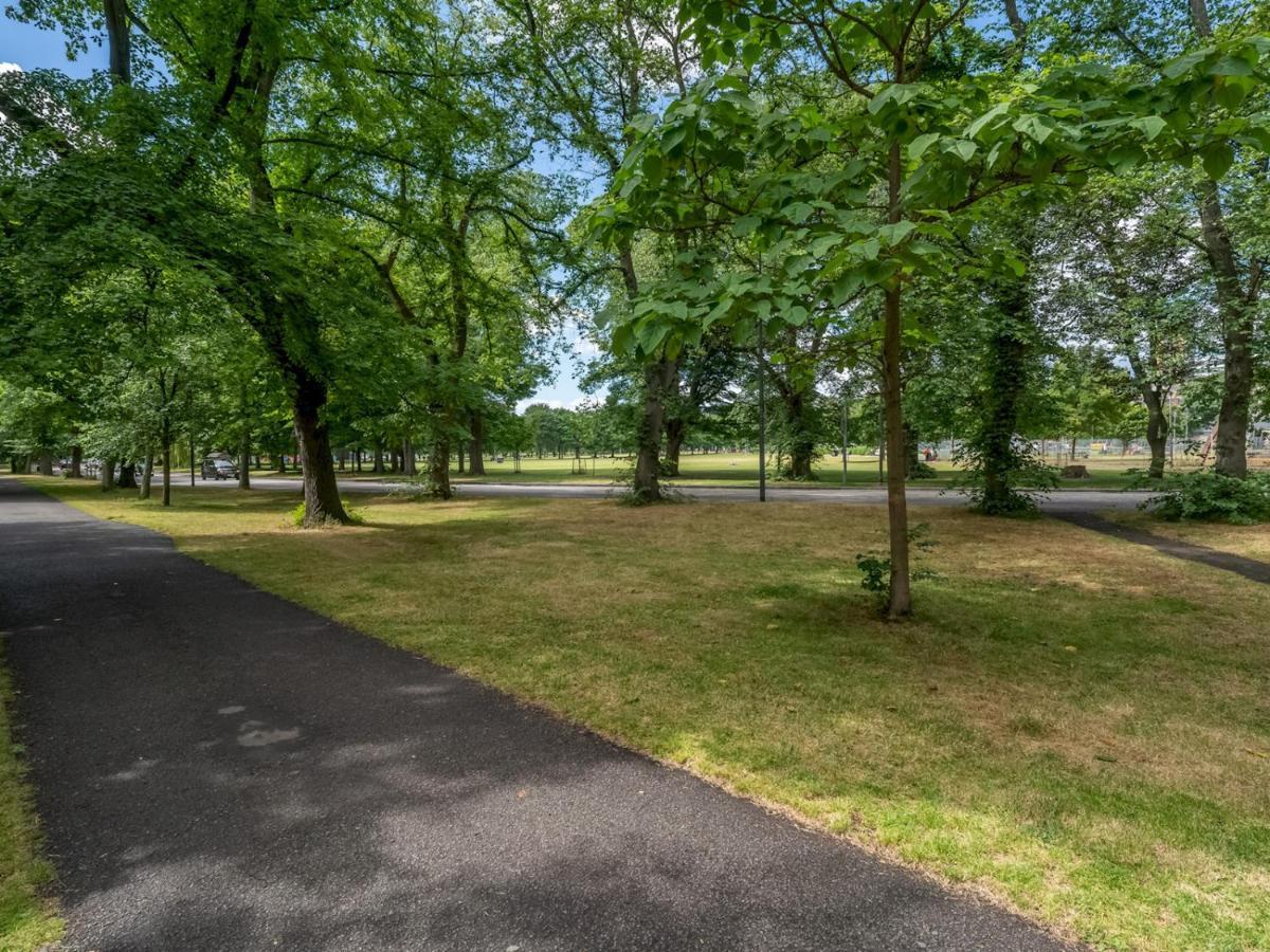 Pass The Keys Renovated 2bed Flat In Quiet Area Near The Meadows Appartement EDI